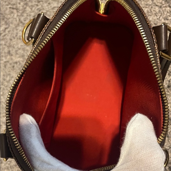 Authentic Louis Vuitton Alma bb - Picture 4 of 12